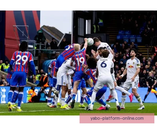 维罗纳主场鏖战佛罗伦萨法乔利射门击中球框难破僵局